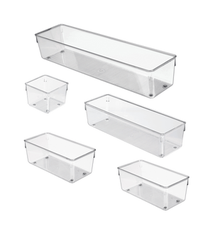 De iDesign-ladesorteerset LINUS - HOOG (5-delig) bestaat uit drie rechthoekige en twee vierkante kunststof bakjes in verschillende maten, die ideaal zijn om lades overzichtelijk te houden. Alle vijf de onderdelen zijn overzichtelijk gerangschikt op een witte achtergrond.