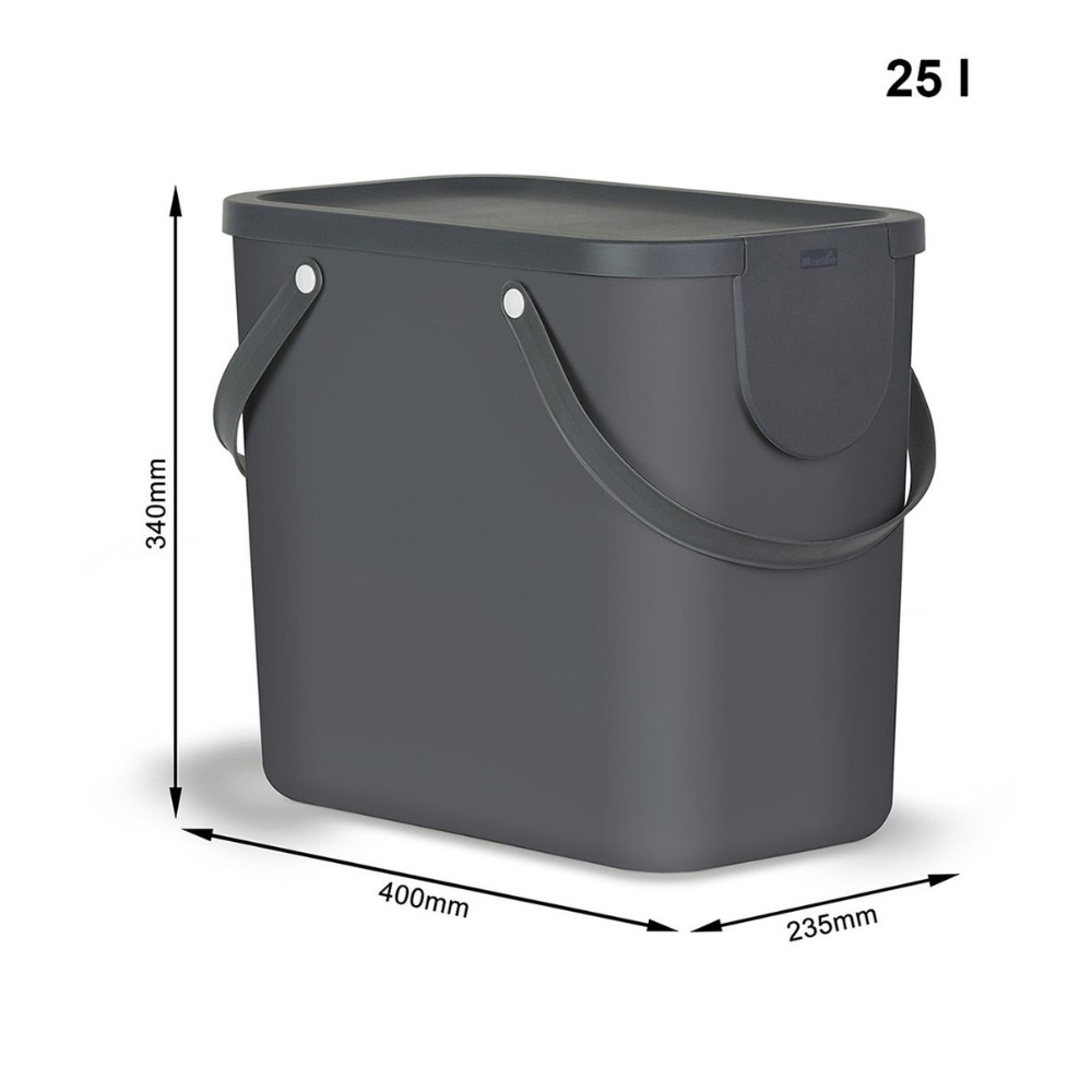 De 3-delige set ALBULA-recyclingsysteem 25 l van Rotho in antraciet bestaat uit rechthoekige, stapelbare bakken met deksel en handgrepen aan de zijkant (340 x 400 x 235 mm), perfect voor ruimtebesparende afvalscheiding en recycling.
