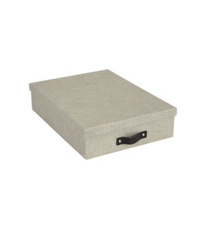 De Bigso OSKAR opbergdoos A4 - Linnen Canvas is een rechthoekige, beige opbergdoos van stof met een deksel en een zwart handvat aan de voorkant, die perfect is voor het opbergen van documenten. Afgebeeld op een witte achtergrond.
