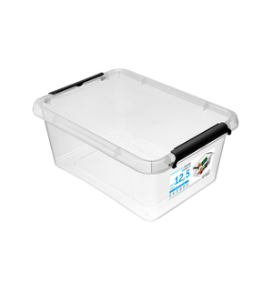 De Orplast SimpleStore Box (39x29x16,5 cm, 12,5 l) is een BPA-vrije opbergdoos van doorzichtig kunststof met zwarte handgrepen aan de zijkanten en een etiket aan de voorkant, stapelbaar op een witte achtergrond.