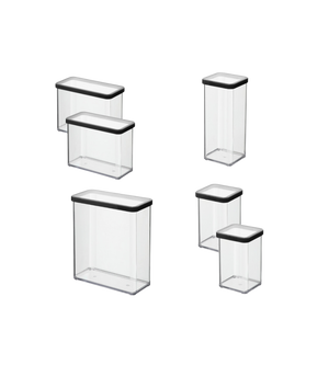 Een set van zes heldere, rechthoekige Rotho-voorraadbussen LOFT in zwart met zwarte deksels, die variëren in grootte en vorm – drie brede, drie hoge en smalle – zijn op een witte achtergrond gerangschikt, ideaal voor het praktisch ordenen van je voorraad.