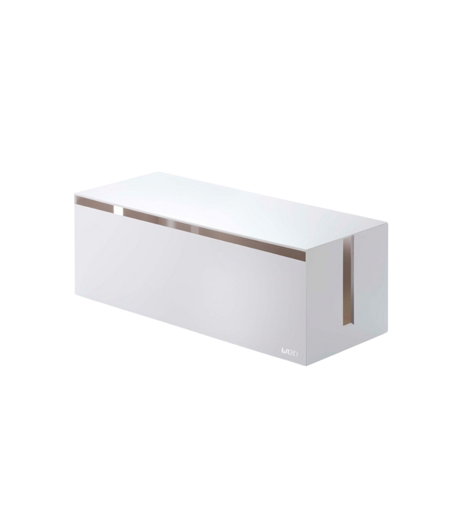 De YAMAZAKI WEB Kabelbox-Wit is een rechthoekige, witte organizer met een tijdloos ontwerp en een minimalistische uitstraling, voorzien van een horizontale gleuf – ideaal om je wirwar aan kabels op te ruimen of als moderne zakdoekenhouder.