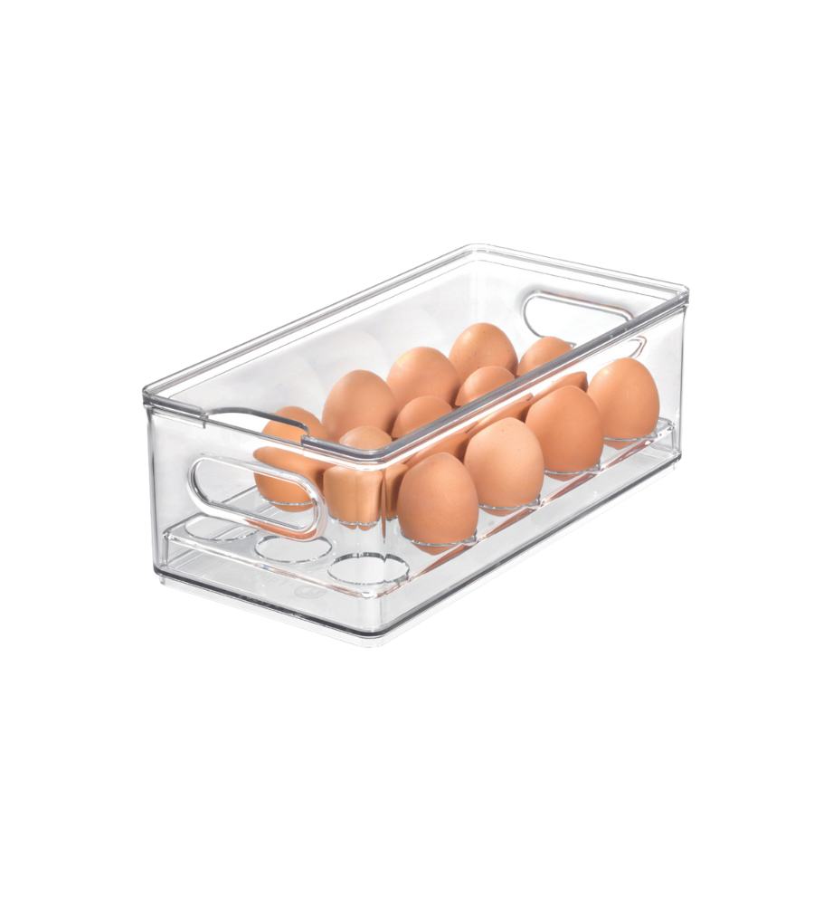 Doorzichtige eierhouder met handvatten aan de zijkant, staand op een glad oppervlak.