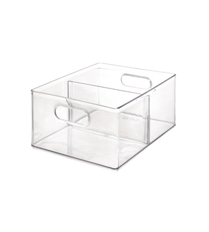 De iDesign HOME EDIT opbergbak TRANSPARANT met 2 vakken (25,4 x 34,3 x 15,2 cm) is een doorzichtige, rechthoekige bak met twee handgrepen aan de zijkant en een stapelbaar ontwerp, hier afgebeeld in lege toestand tegen een eenvoudige witte achtergrond.
