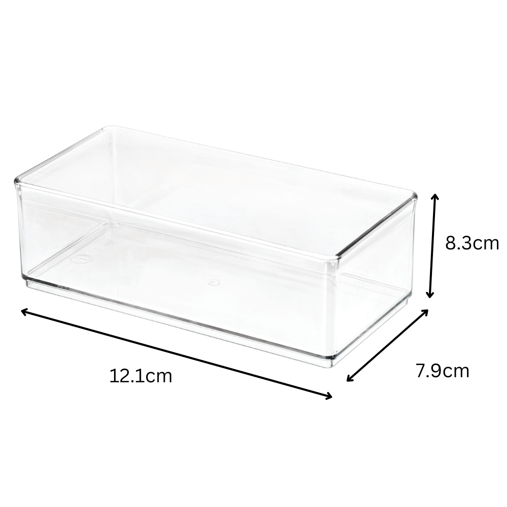 Doorzichtige plastic doos in de lege ruimte, afmetingen: 12,1 cm lang, 7,9 cm breed, 8,3 cm hoog.