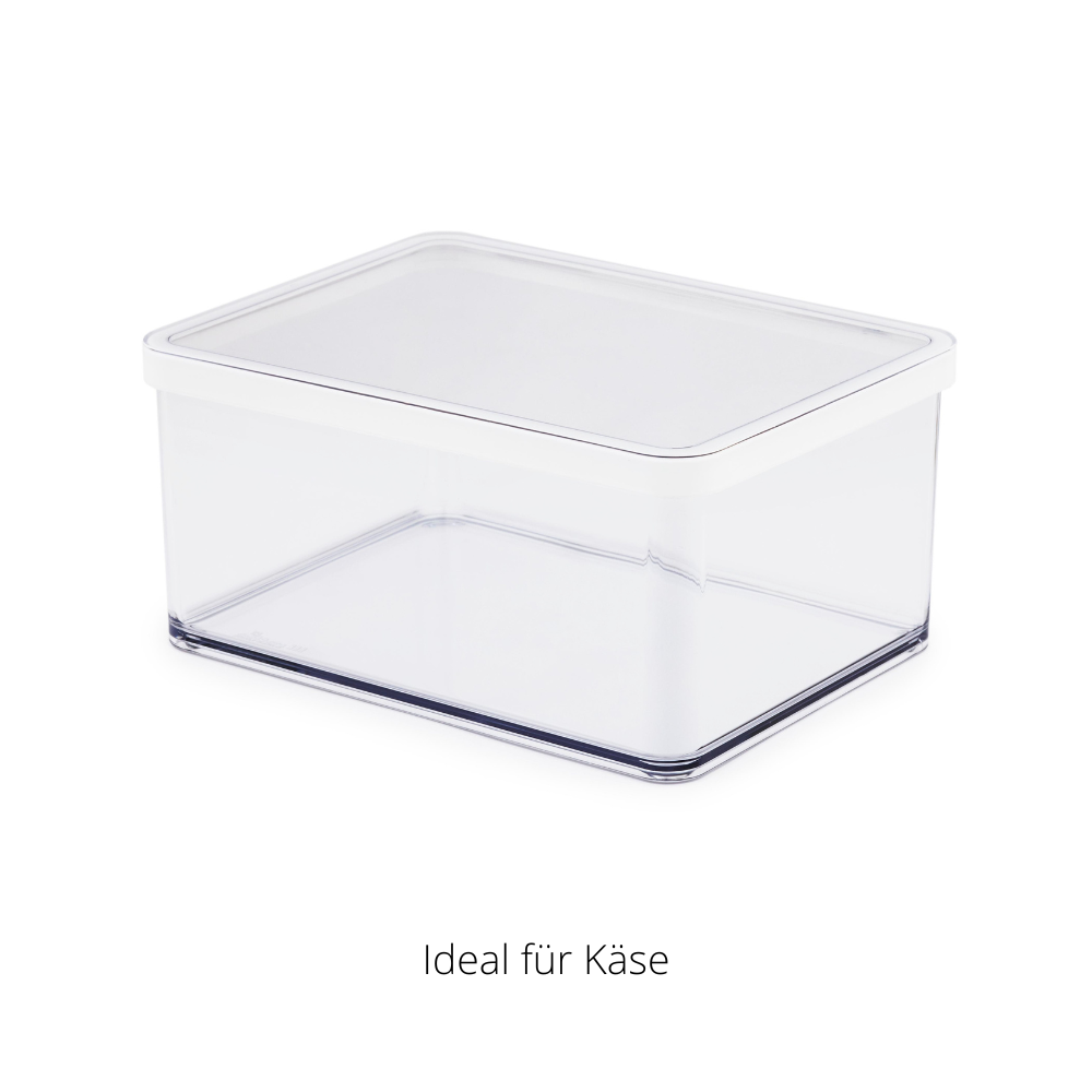Plastic bakje met wit deksel, staand op een lichte achtergrond. Tekst: „Ideaal voor kaas“.